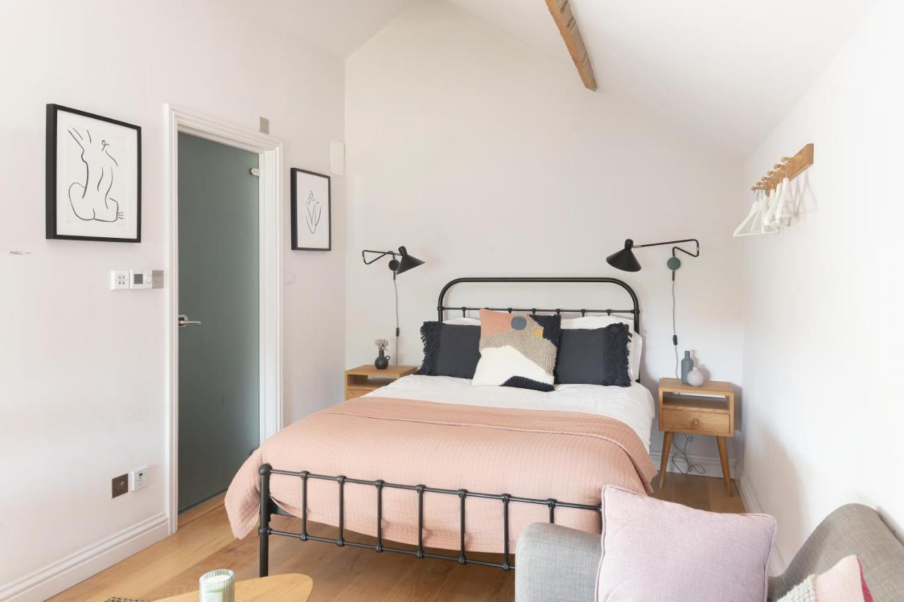 The Hayloft By Black Door Stays Bath Eksteriør bilde