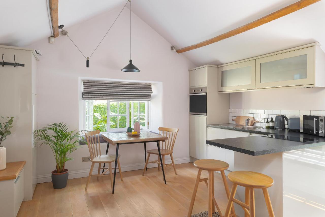 The Hayloft By Black Door Stays Bath Eksteriør bilde