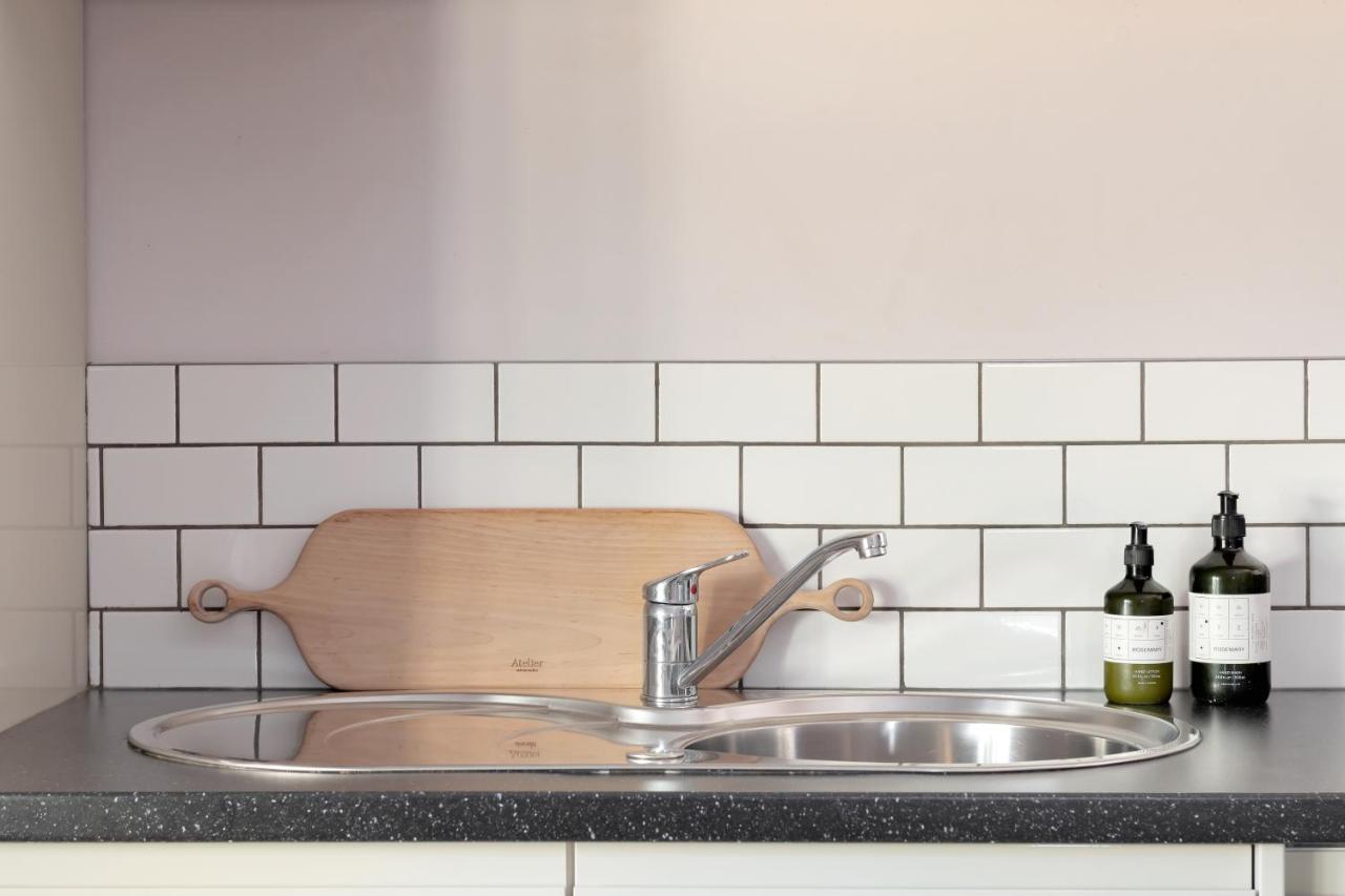 The Hayloft By Black Door Stays Bath Eksteriør bilde
