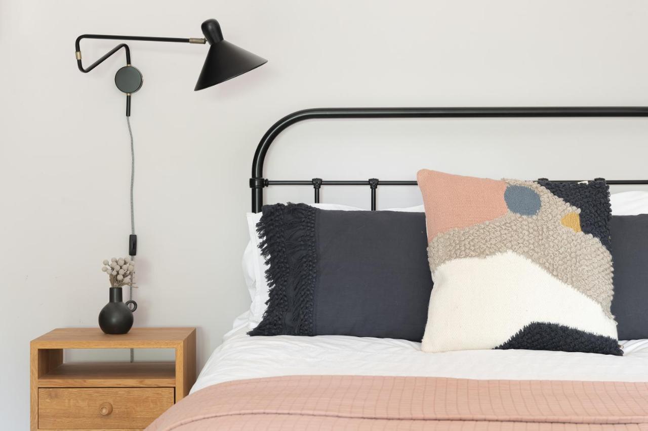The Hayloft By Black Door Stays Bath Eksteriør bilde